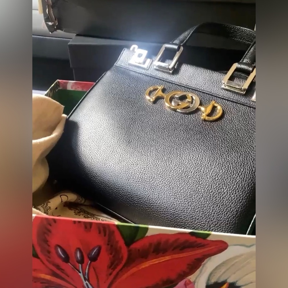 Gucci Zumi top handle